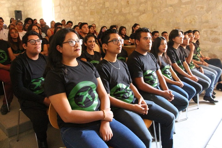 Realizarán estudiantes de la UTVCO Estadía Profesional en el extranjero