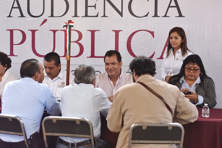 Encabeza Oswaldo García la Primera Audiencia Pública Municipal