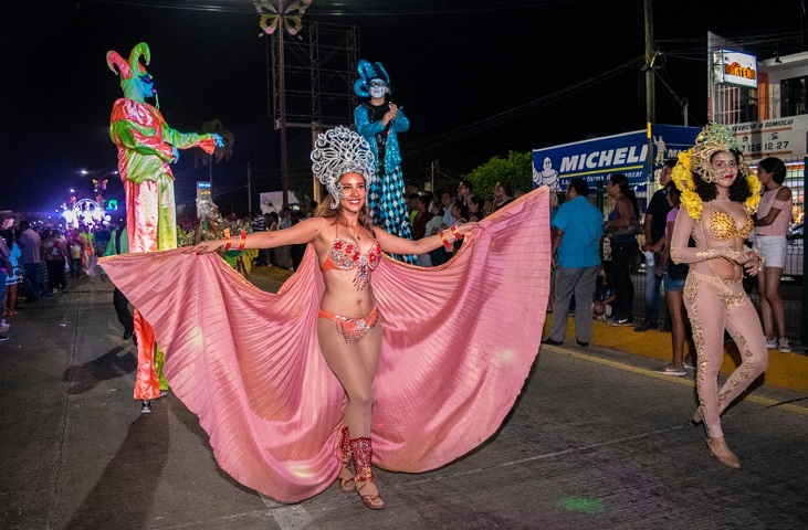 Impresionante asistencia de la gente al Primer Desfile del Carnaval Tuxtepec 2019