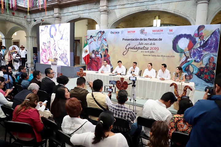 417 mdp pronostican en la Guelaguetza 2019; Feria del Mezcal en el CCO; 128 actividades artísticas