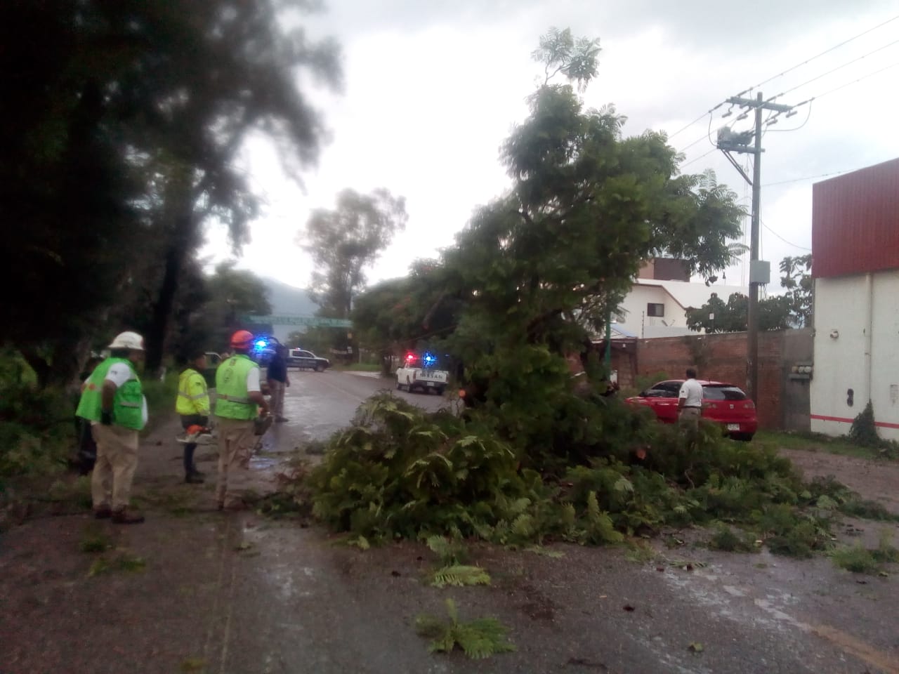 Mantiene CEPCO apoyo a municipios afectados por las lluvias