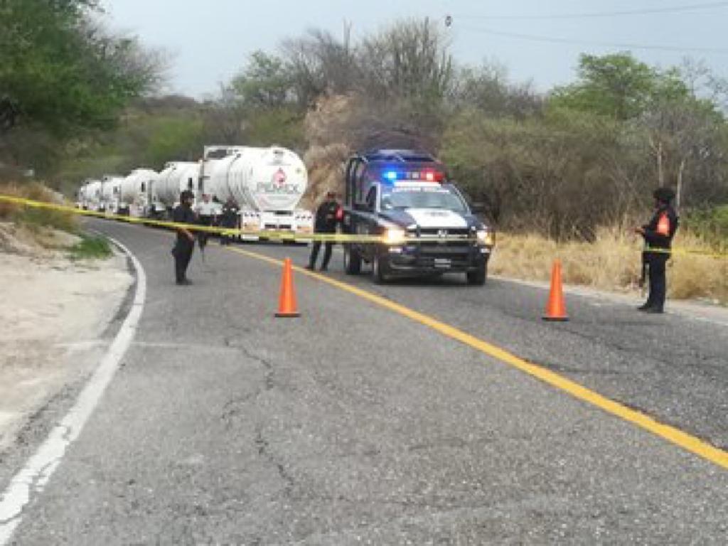 Oaxaca, una bomba de tiempo y una tierra sin ley al circular convoyes de AMLOPipas y tren con materiales explosivos