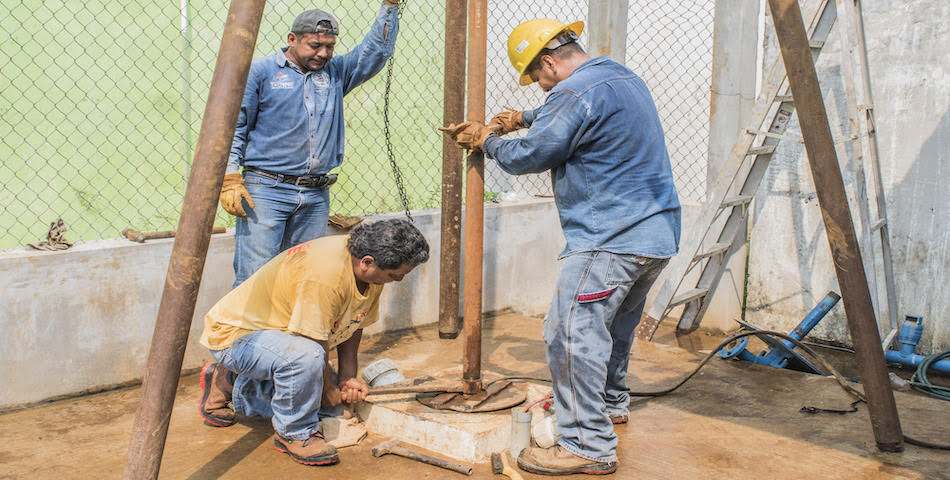 Gobierno de Tuxtepec rehabilita pozo Lomas Altas; beneficia a más de 300 familias