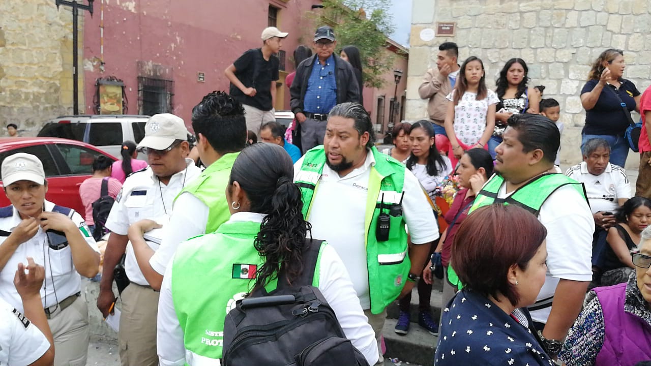 Atiende CEPCO a lesionados por explosión de cohetes en el Centro Histórico