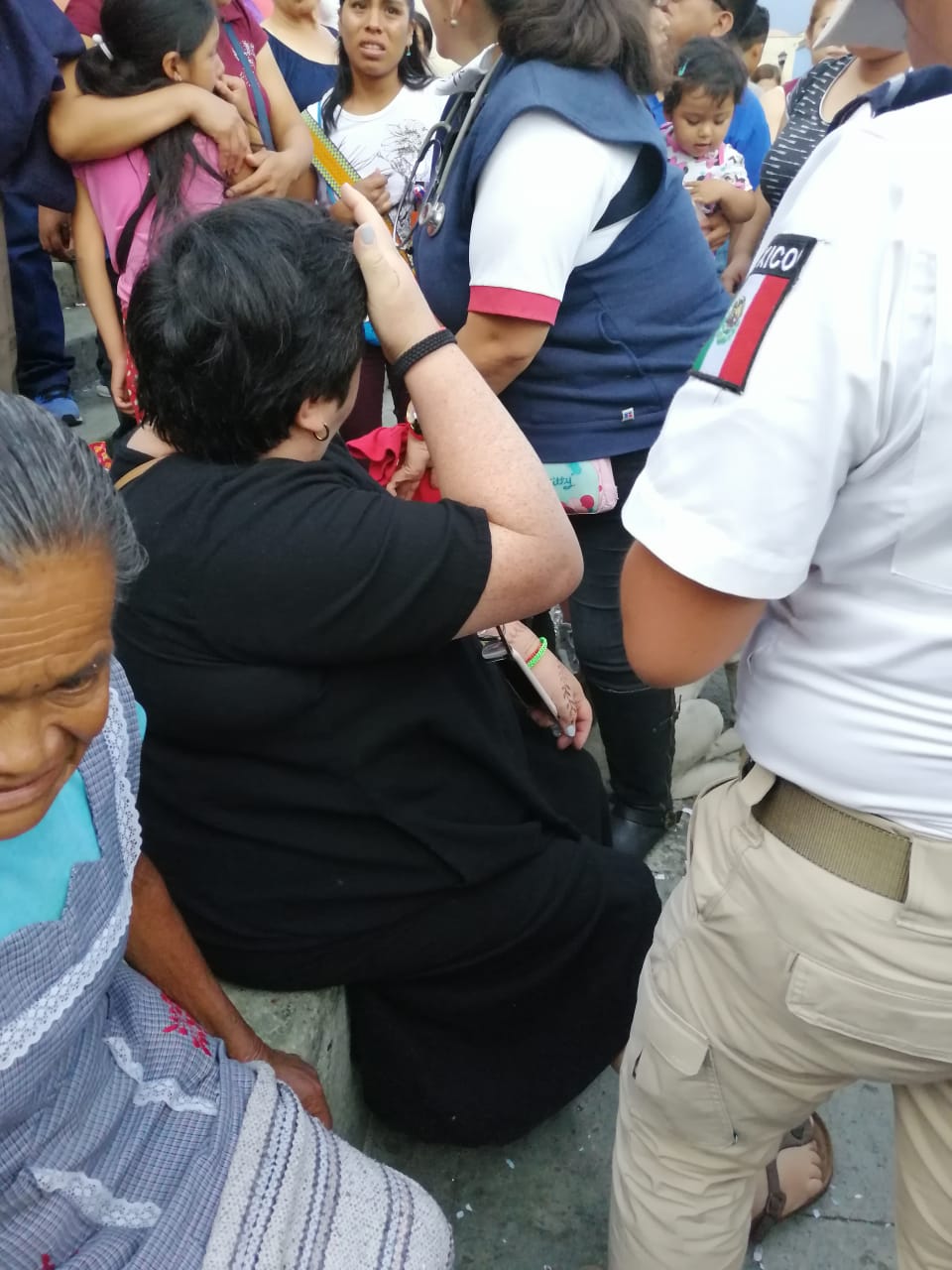 Atiende CEPCO a señora por explosión de cohetes en el Centro Histórico pagina 3