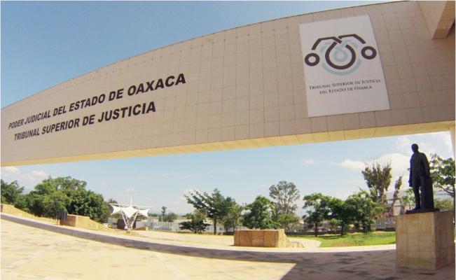 Buscan recortar sueldos en jueces y magistrados que superan al de AMLO