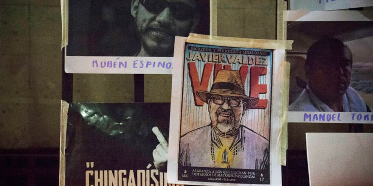El buen periodismo no tiene sociedad al rededor, está solo: Javier Valdez