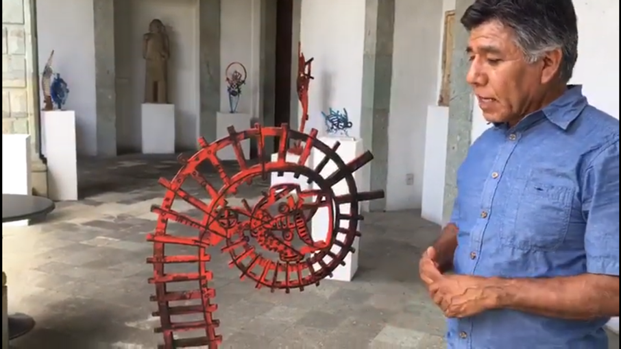 Fulgencio Lazo, artista oaxaqueño, estrena obra de protesta contra políticas de Trump