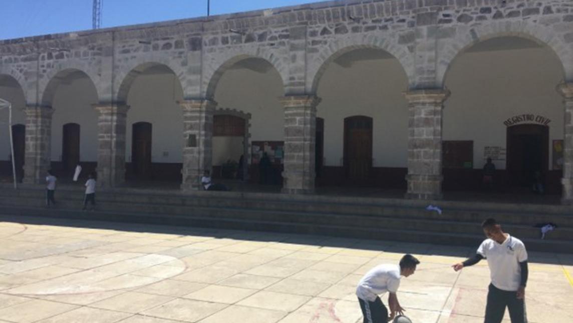 Diputados de Oaxaca desacatan orden de Sala Xalapa, Tezoatlán sigue sin edil