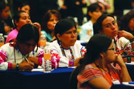 Analizan reforma que mejore participación de mujeres en política indígena