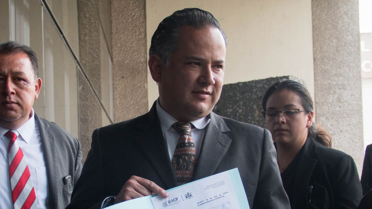 Más de 8 mil empresas fachada evadieron 354 mil millones en 5 años: SAT