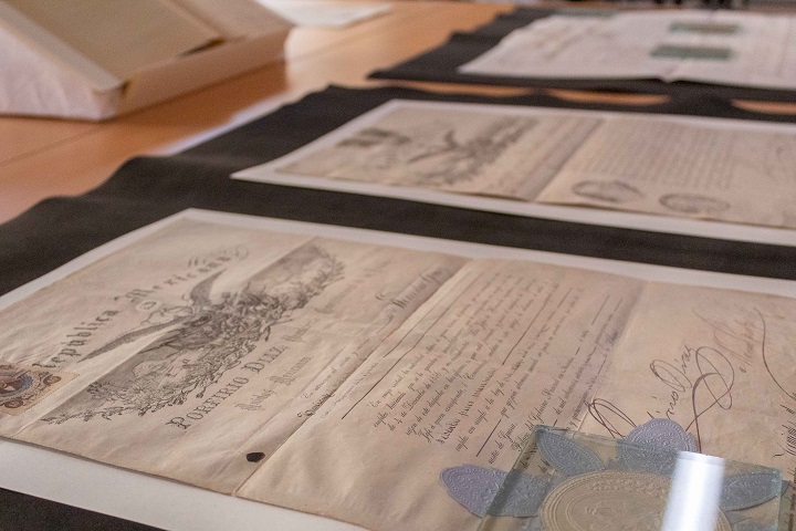 Conserva AGEO documentos históricos con la firma del General Porfirio Díaz Mori