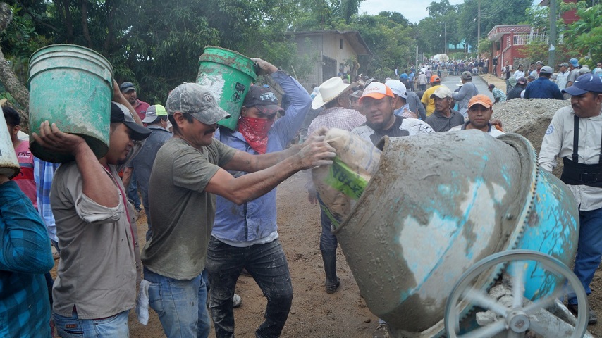 No se nos olvida de dónde venimos y a donde tenemos que ir, dice Dávila en Tequio