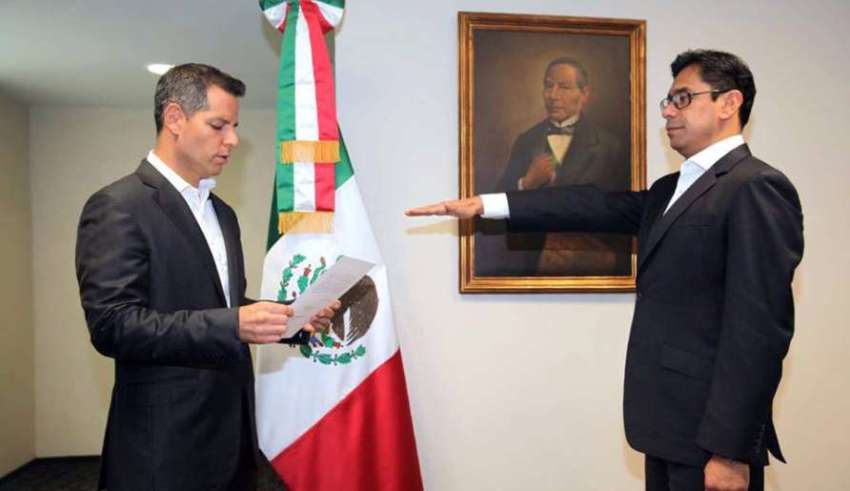 Legislatura pide investigar al consejero jurídico Octavio Tinajero por violentar Tribunal Administrativo
