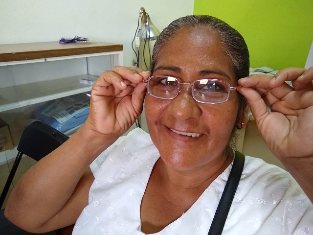 Nueva campaña  de lentes  económicos  este jueves y viernes en el DIF Tuxtepec