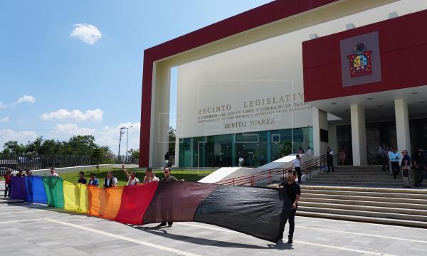 Mucha sangre ha corrido en esta lucha: crónica del sí al matrimonio igualitario