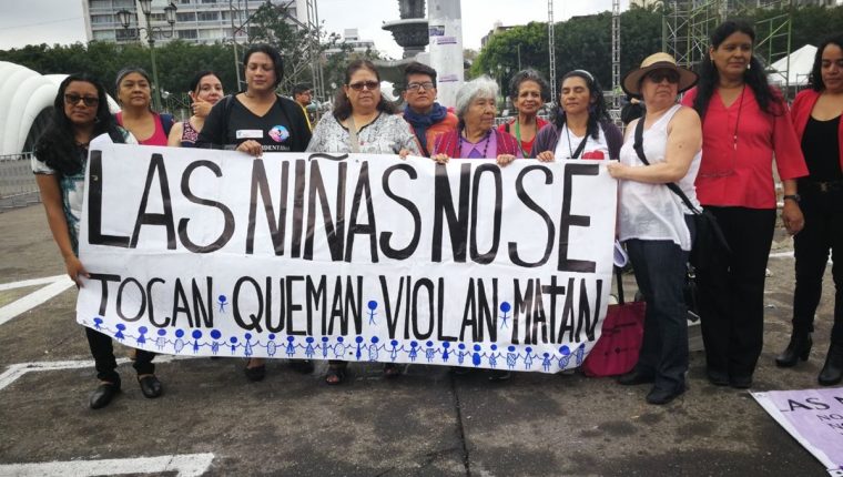 En Oaxaca, mientras a los hombres les roban el carro, las mujeres sufren delitos sexuales y violencia familiar