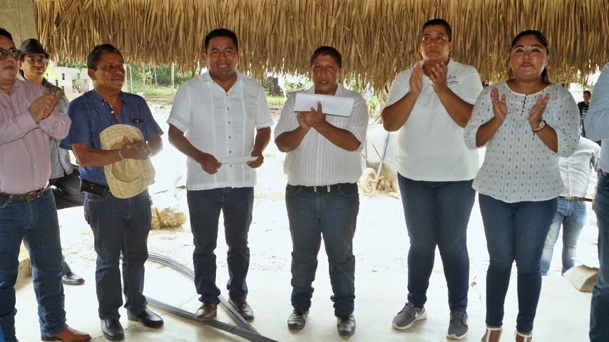 Dávila un hombre de palabra y compromiso: Beneficiarios
