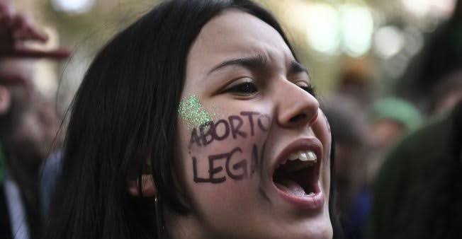 Entra en vigor reforma que elimina la criminalización de mujeres por interrumpir el embarazo