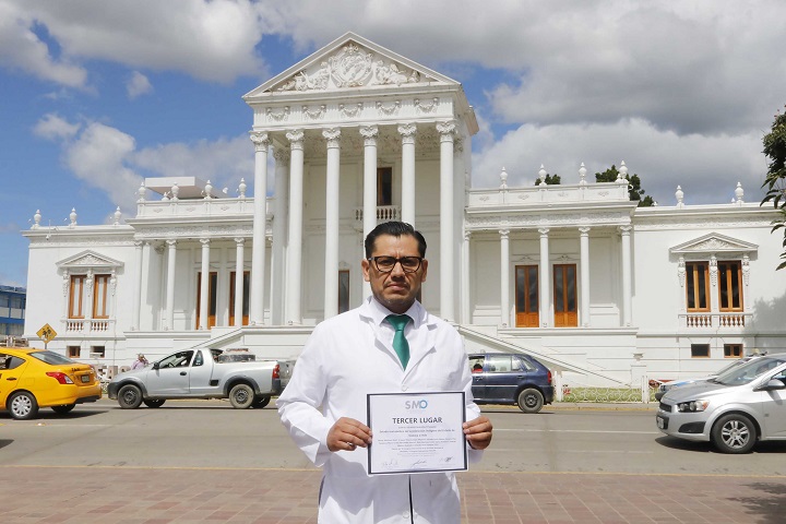 Héctor Martínez, catedrático de la Facultad de Medicina ganó el 3º lugar en concurso de internacional