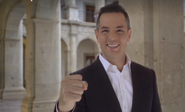 Murat hará otra vez cambios al gabinete, dice que no es «a contentillo de grupos»