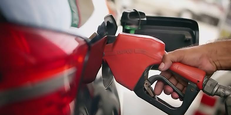 Robo de combustible infla precio de gasolina, empresas agregan gastos en seguridad