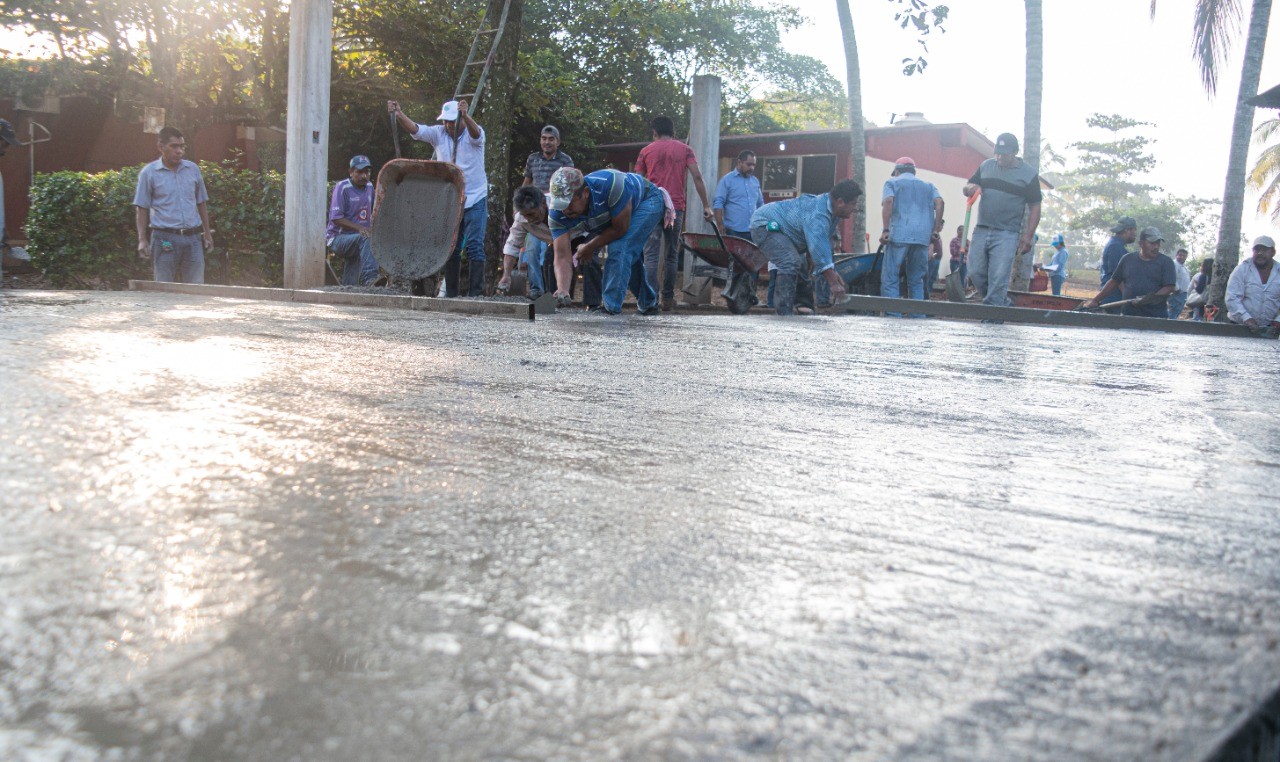 Con Dávila Tuxtepec progresa, afirman autoridades en Camelia Roja