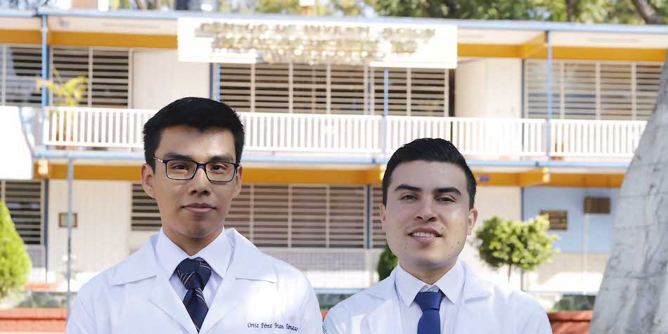 Estudiantes de Medicina de la UABJO proponen tratamiento para retinopatía diabética