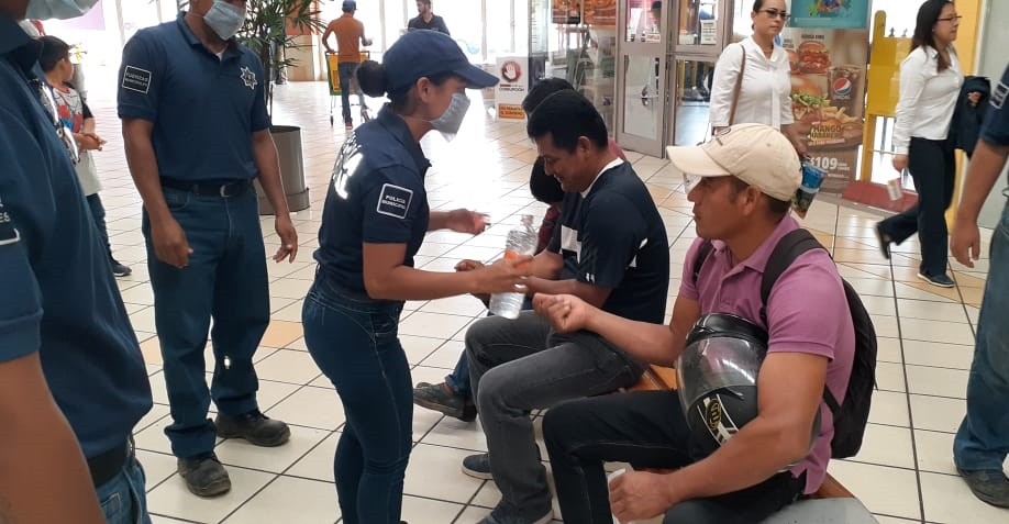 Elementos de Seguridad Pública Municipal realizan labores de prevención para evitar contagio de Covid-19