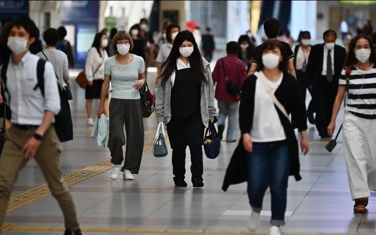 Japón prohíbe viajes a 13 países, incluido México