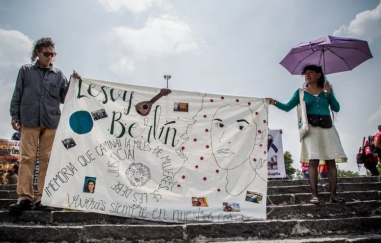 Tercer aniversario luctuoso de Lesvy y no hay sentencia definitiva