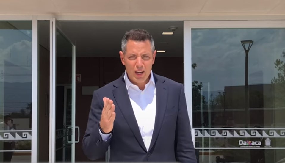 Murat proyecta regreso de actividades no esenciales en 203 municipios sin coronavirus
