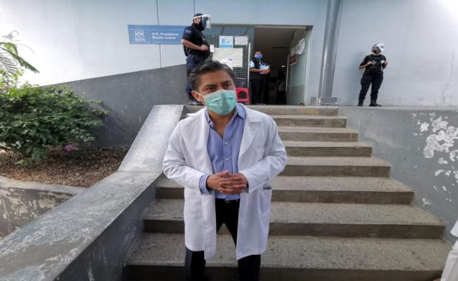 Destituyen a director del Hospital del ISSSTE y aíslan a 10 trabajadores al dar positivo un enfermero