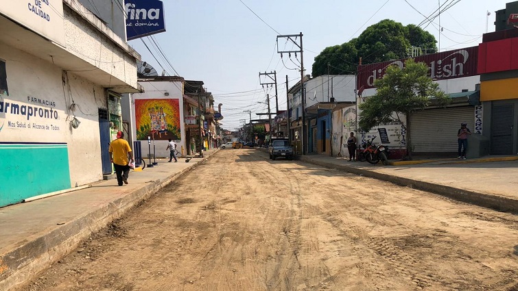 Avanza en 85% obra de rehabilitación de drenaje sanitario en calle Aldama