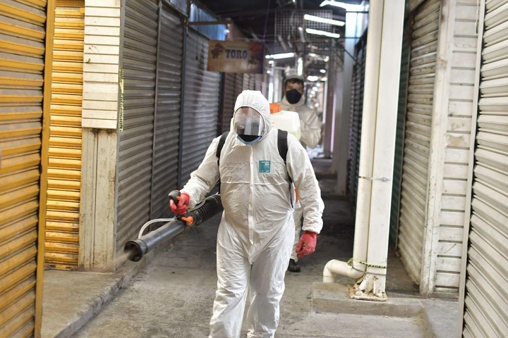 Lleva a cabo Ayuntamiento jornada de desinfección en el Mercado de Abasto