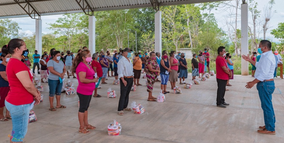 Gobierno de Tuxtepec lleva apoyo alimentario a miles de familias