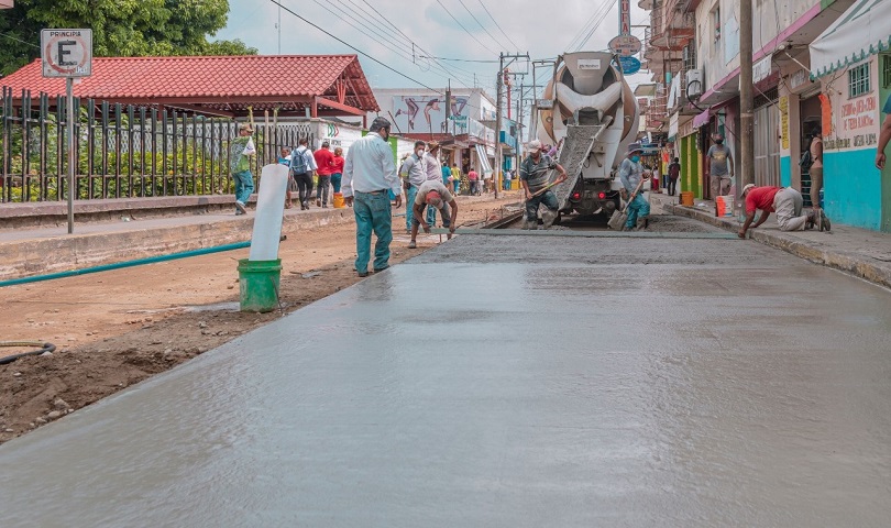 Oaxaca último lugar en transparentar contratos de obra pública; 7.2% adjudicación directa; 41.8% por licitación local; y 51% licitación nacional
