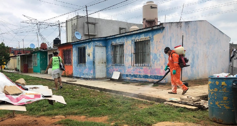 Gobierno Municipal sanitiza colonias y comunidades de Tuxtepec