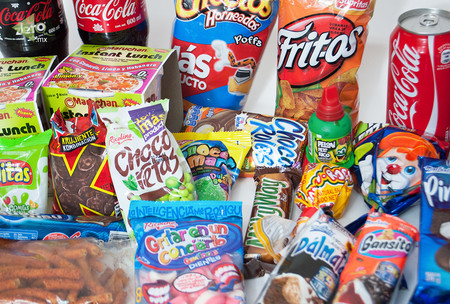 Murat no vetó reforma que prohíbe venta de “alimentos chatarra” a menores en Oaxaca; alista iniciativas complementarias