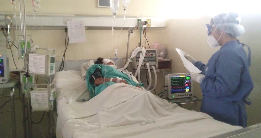 Por medio de plataforma virtual hija envía carta a su mamá hospitalizada en el HGZ no. 1 del IMSS en Oaxaca