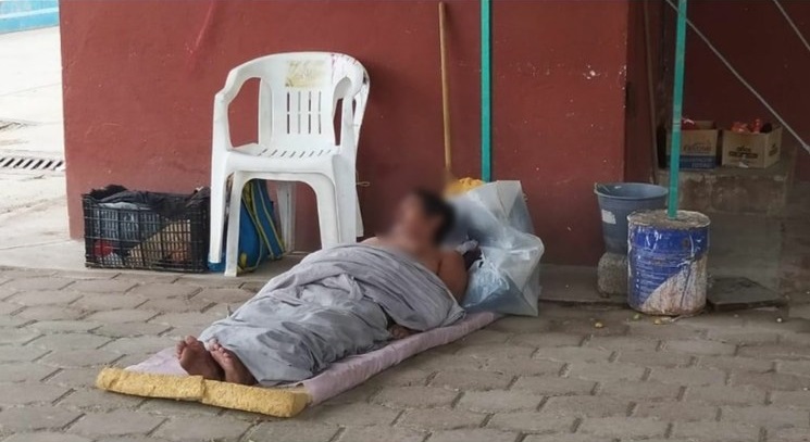 Niegan atención médica a indigente con Covid-19 en Juchitán