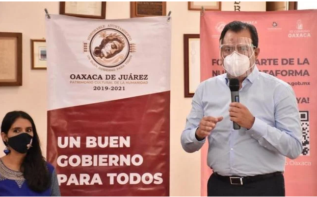 Otra pifia de Oswaldo García Jarquín: detienen a anciano por vender sin permiso y tolera mil 700 ambulantes