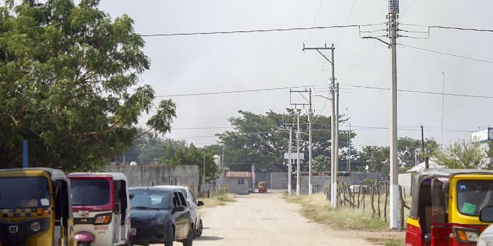 Entrega Emilio Montero obra de electrificación en la segunda etapa de la colonia “Nemesio Díez”