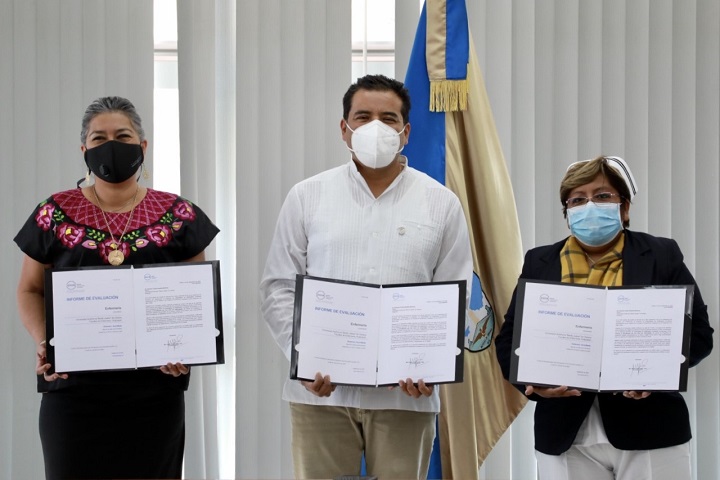 La Licenciatura en Enfermería Huajuapan de la UABJO, obtiene Acreditación por los CIEES