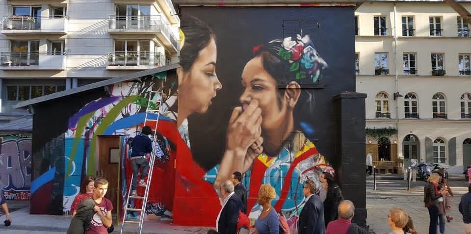 Desaparecen obras  de arte de pintor y muralista triqui  Joel Merino en Queretaro