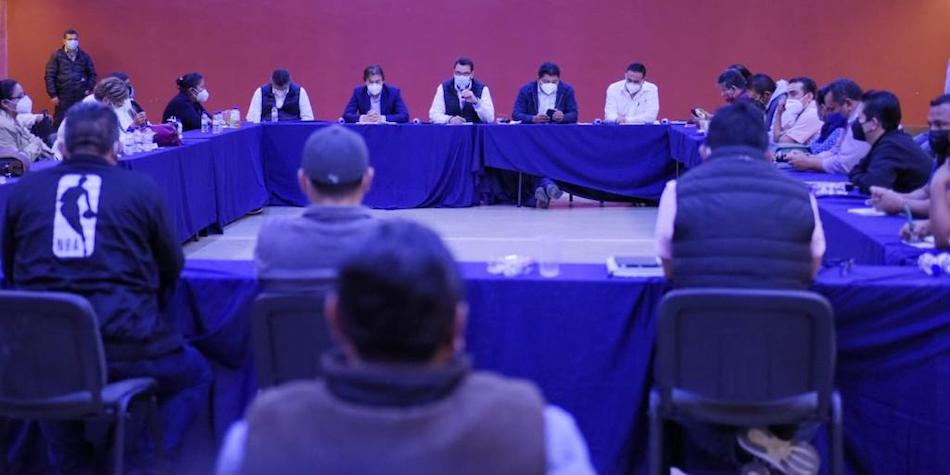 Doblega sindicato de Salud al gobierno de Murat: Destituyen a David Concha