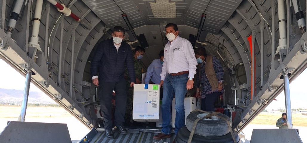 Llegan 20 mil 475 vacunas contra covid-19 para personal médico donde hay cuatro mil 557 contagios y 53 muertes