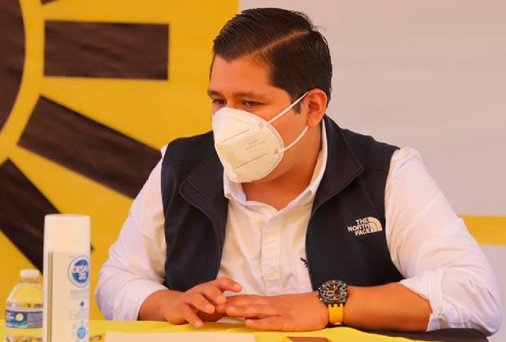 Nepotismo político; hermano del edil  de Xoxo, dirigente formal del PRD, confirma Carmona