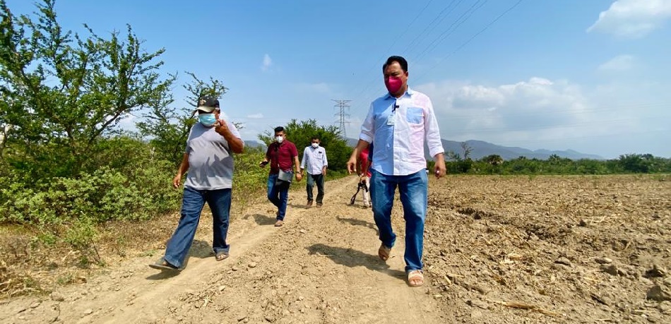 “El maíz zapalote chico es nuestro” continúa la reactivación del campo juchiteco: Emilio Montero