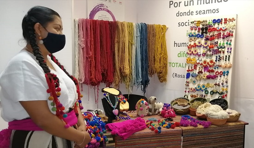 Invita SMO a apoyar a mujeres artesanas en tienda virtual